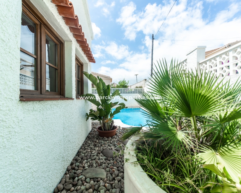 Wederverkoop - Vrijstaande Villa - Urb. La Marina