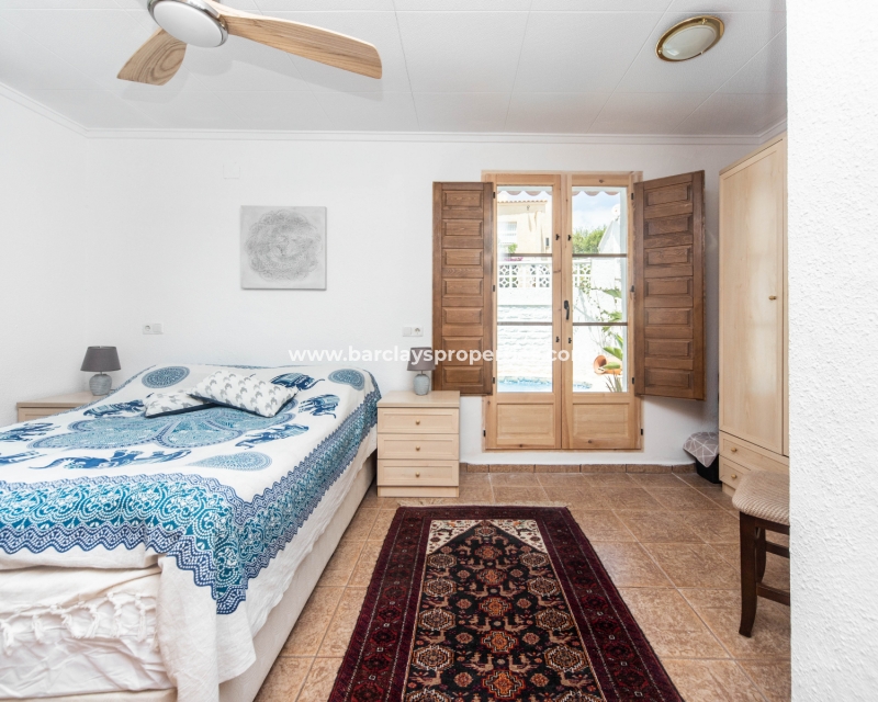 Wederverkoop - Vrijstaande Villa - Urb. La Marina