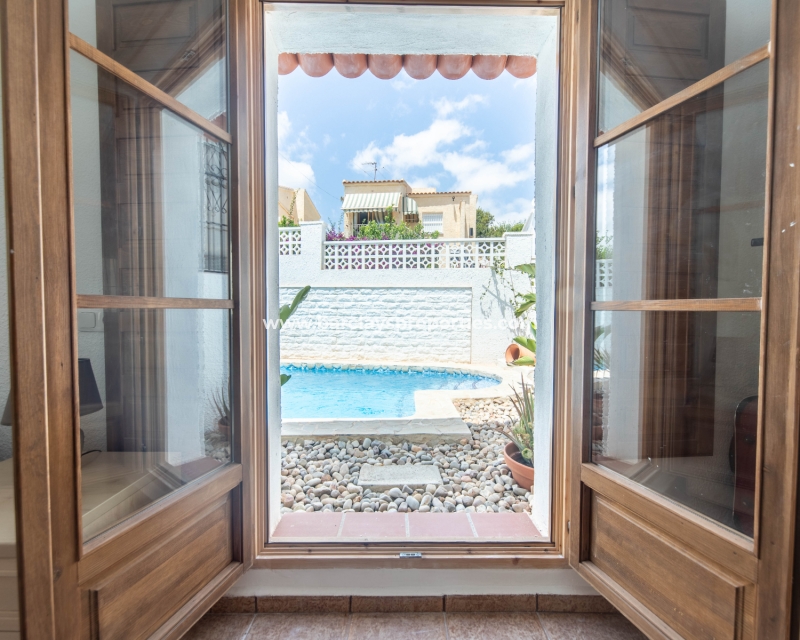 Wederverkoop - Vrijstaande Villa - Urb. La Marina