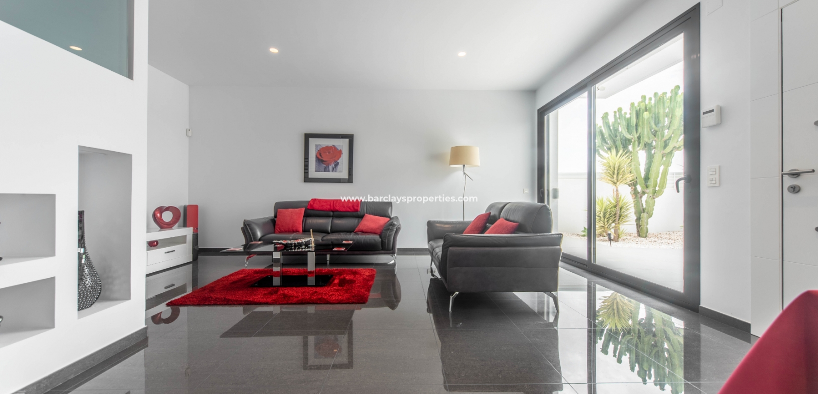 Wederverkoop - Vrijstaande Villa - Urb. La Marina