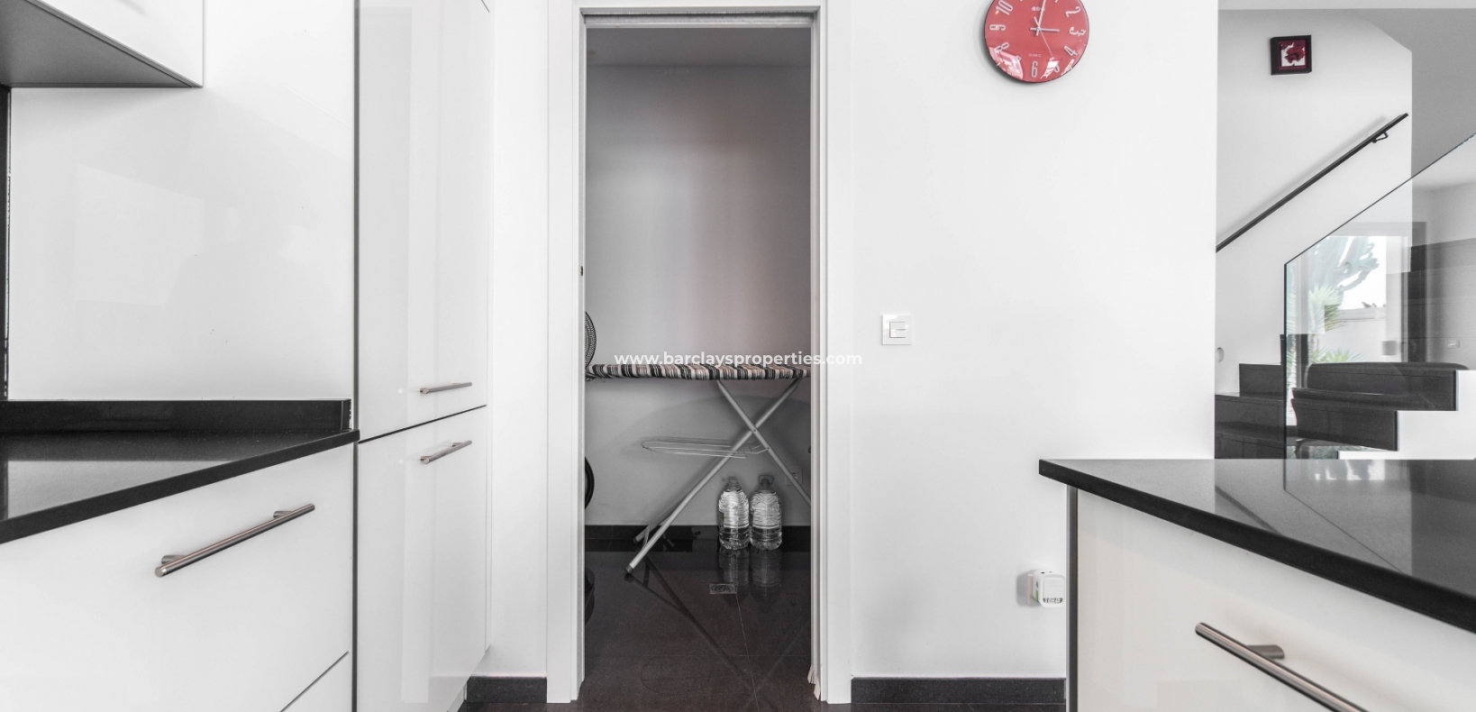 Wederverkoop - Vrijstaande Villa - Urb. La Marina