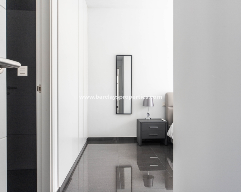 Wederverkoop - Vrijstaande Villa - Urb. La Marina