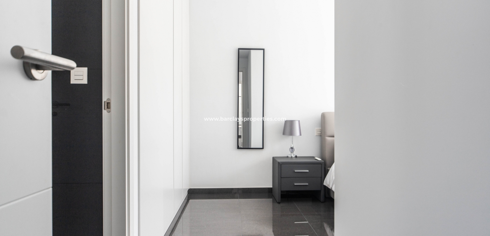 Wederverkoop - Vrijstaande Villa - Urb. La Marina