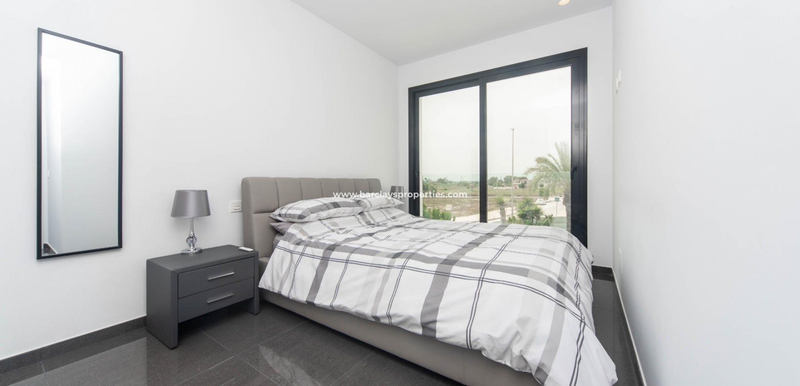 Wederverkoop - Vrijstaande Villa - Urb. La Marina