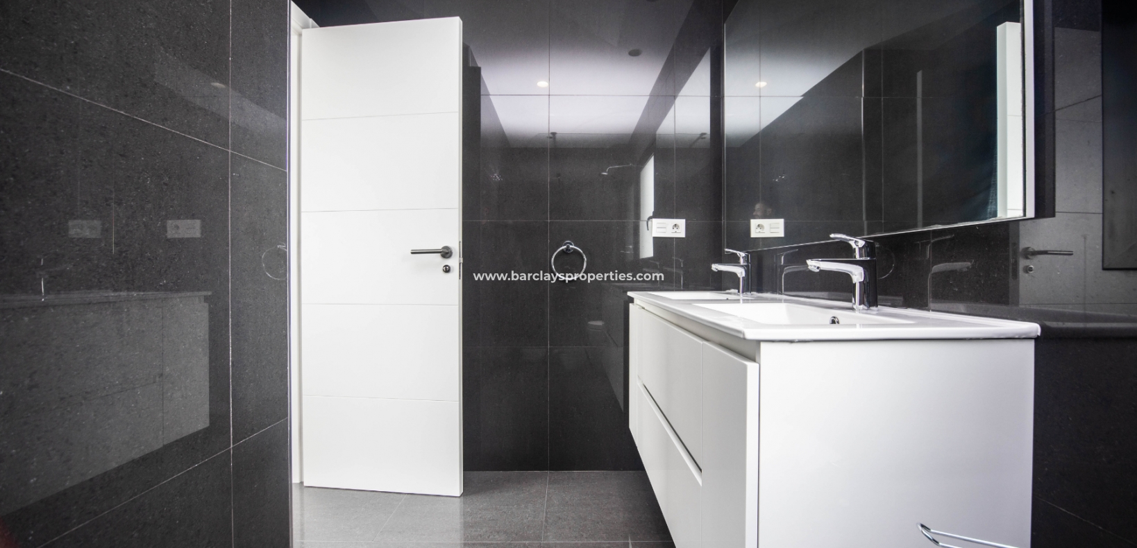 Wederverkoop - Vrijstaande Villa - Urb. La Marina