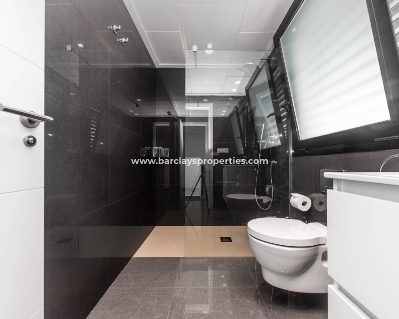 Wederverkoop - Vrijstaande Villa - Urb. La Marina