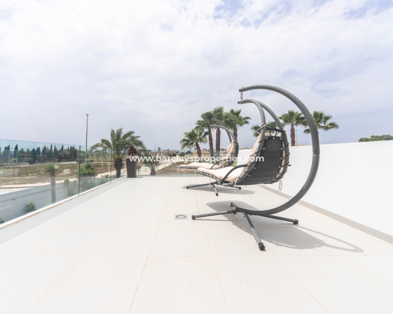 Wederverkoop - Vrijstaande Villa - Urb. La Marina