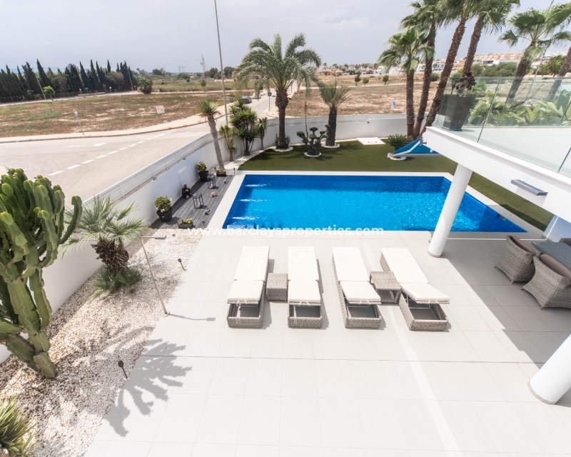 Wederverkoop - Vrijstaande Villa - Urb. La Marina