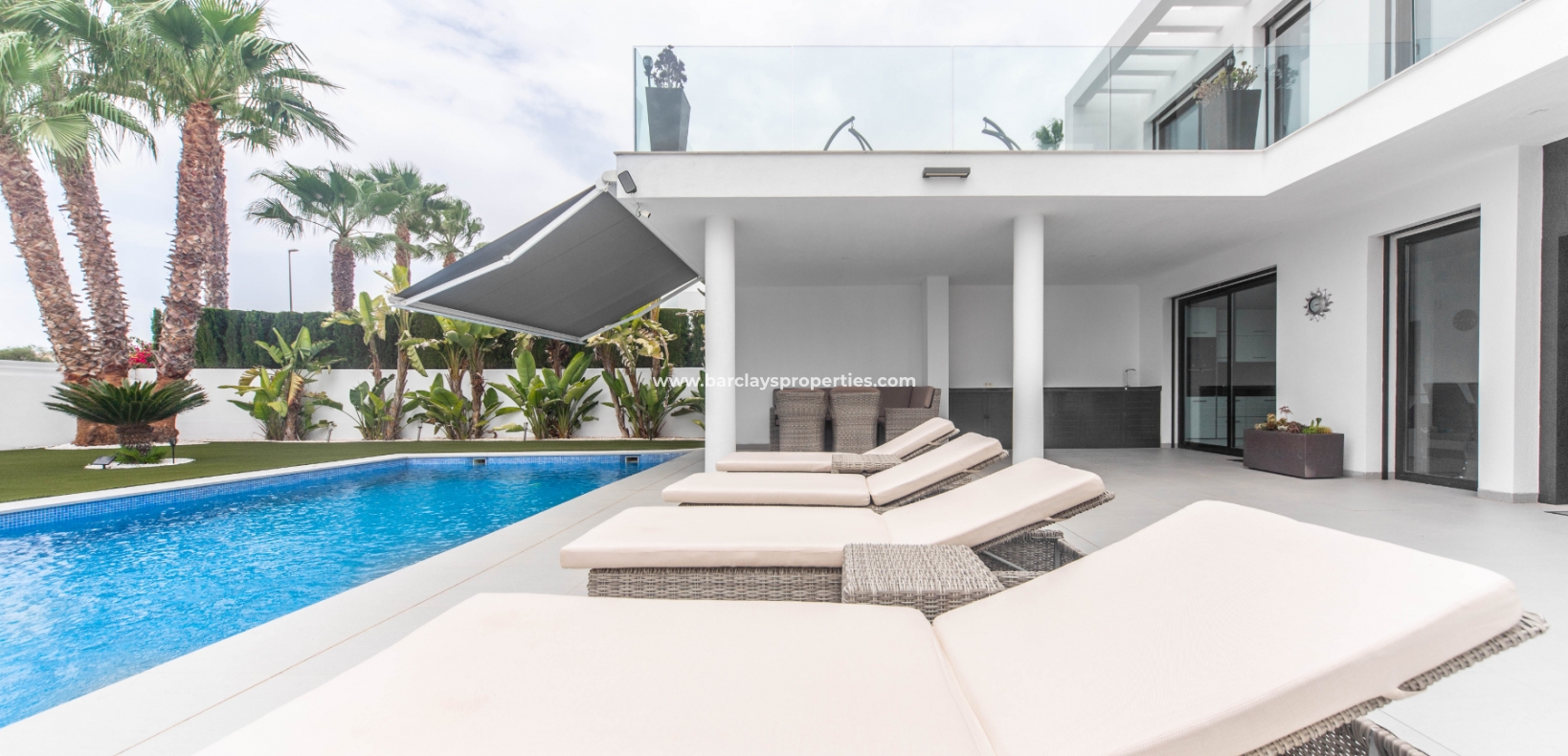 Wederverkoop - Vrijstaande Villa - Urb. La Marina