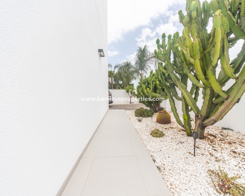 Wederverkoop - Vrijstaande Villa - Urb. La Marina