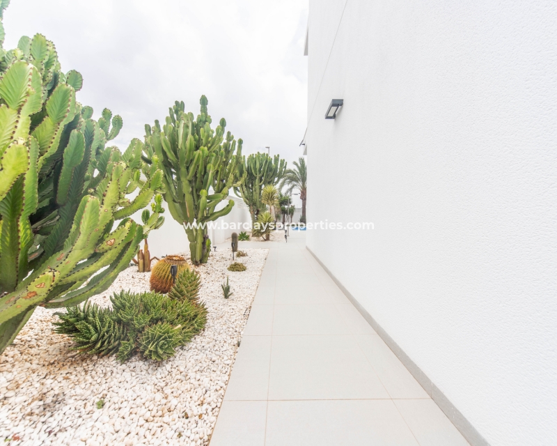 Wederverkoop - Vrijstaande Villa - Urb. La Marina