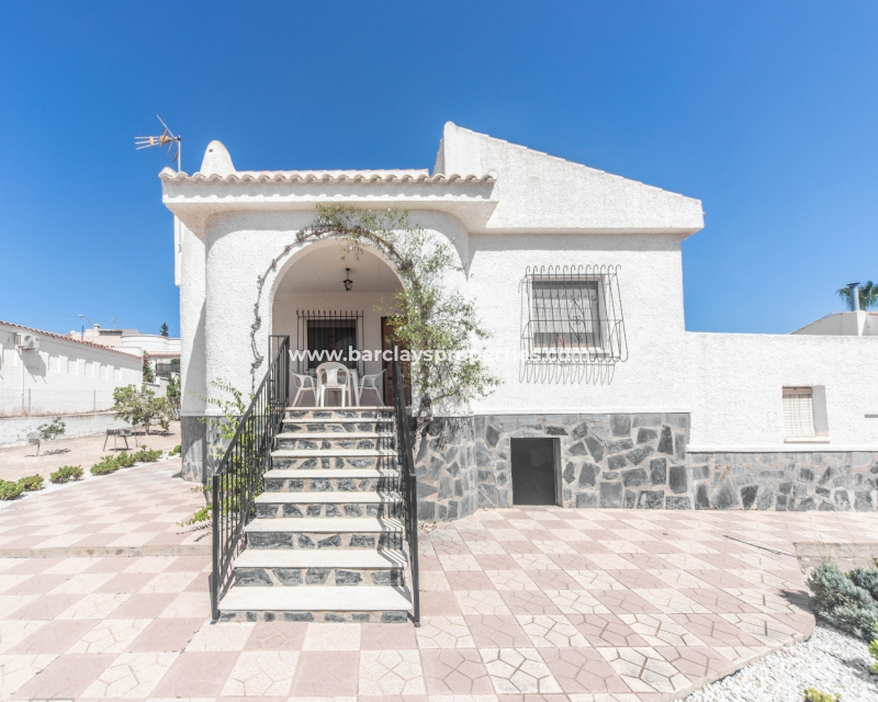 Wederverkoop - Vrijstaande Villa - Urb. La Marina