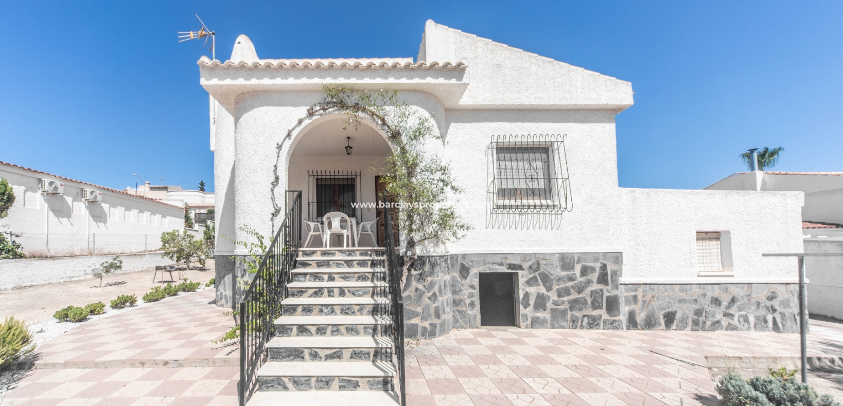 Wederverkoop - Vrijstaande Villa - Urb. La Marina