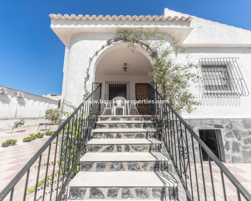 Wederverkoop - Vrijstaande Villa - Urb. La Marina