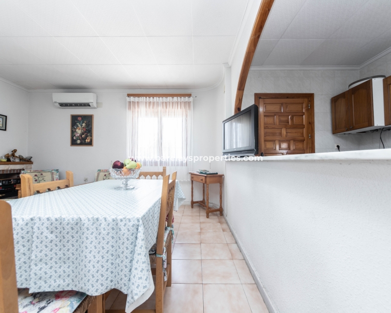 Wederverkoop - Vrijstaande Villa - Urb. La Marina