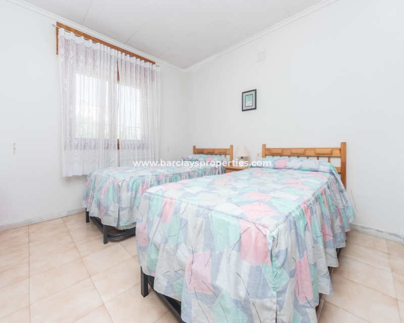 Wederverkoop - Vrijstaande Villa - Urb. La Marina