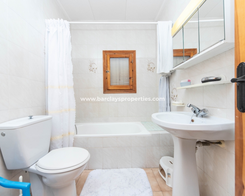 Wederverkoop - Vrijstaande Villa - Urb. La Marina