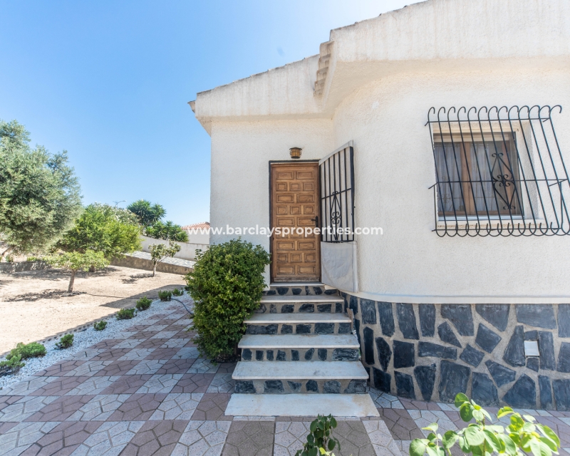 Wederverkoop - Vrijstaande Villa - Urb. La Marina