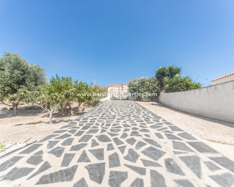 Wederverkoop - Vrijstaande Villa - Urb. La Marina