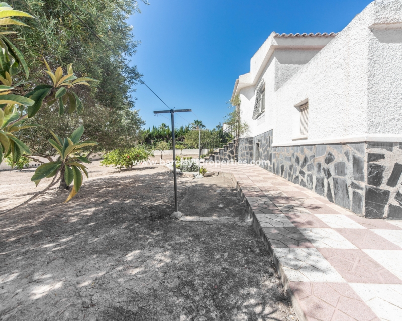 Wederverkoop - Vrijstaande Villa - Urb. La Marina