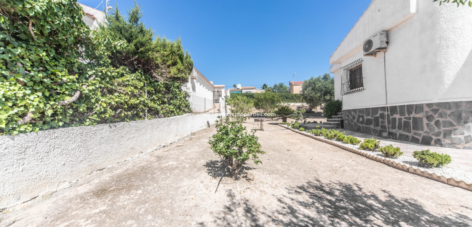 Wederverkoop - Vrijstaande Villa - Urb. La Marina