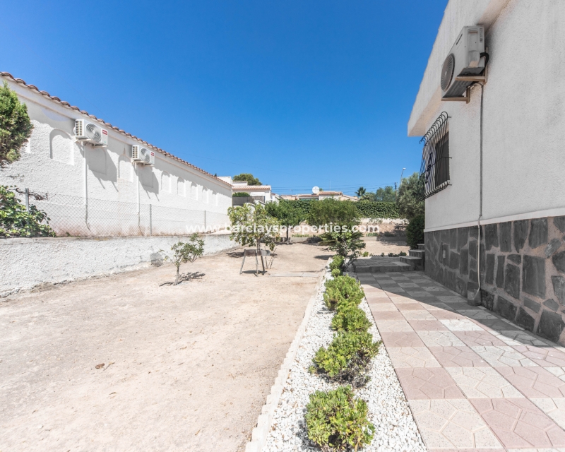 Wederverkoop - Vrijstaande Villa - Urb. La Marina
