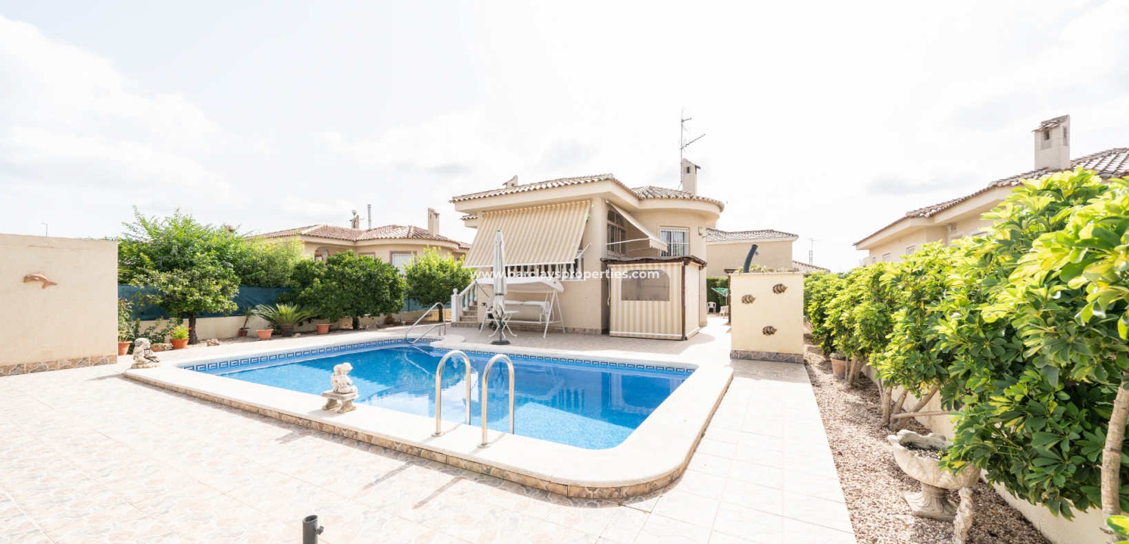 Wederverkoop - Vrijstaande Villa - Urb. La Marina