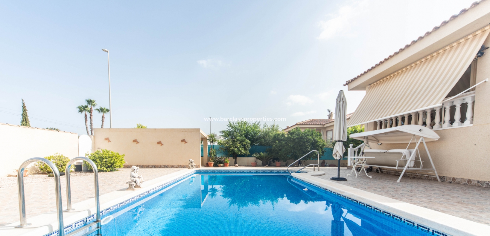 Wederverkoop - Vrijstaande Villa - Urb. La Marina