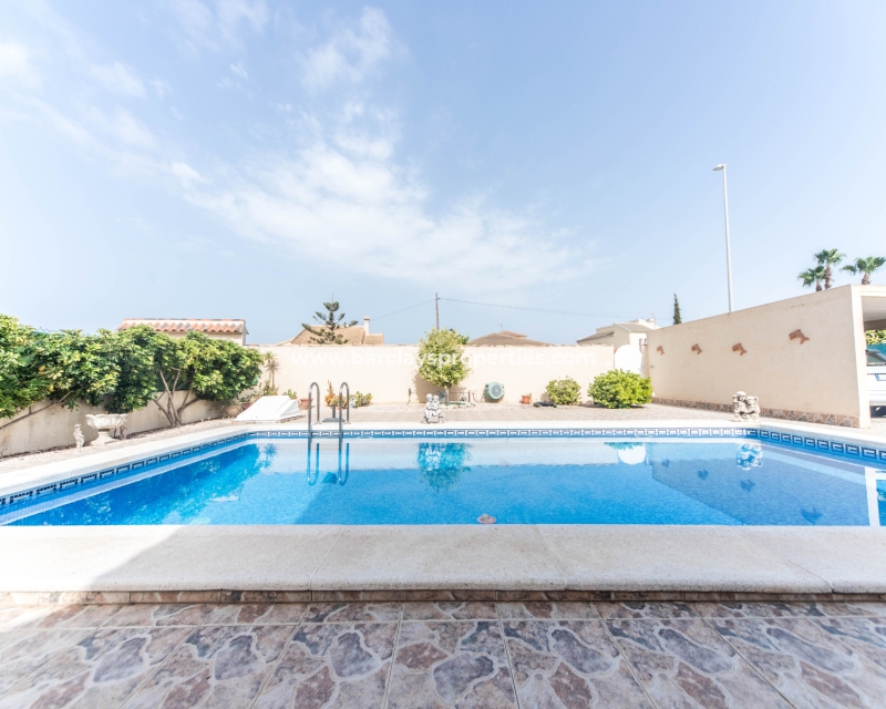 Wederverkoop - Vrijstaande Villa - Urb. La Marina