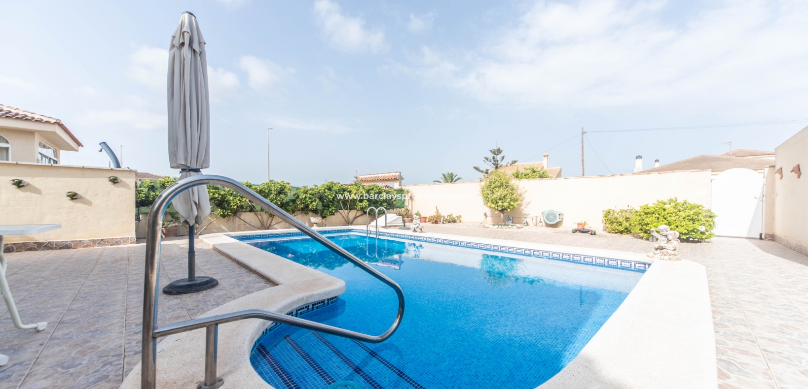 Wederverkoop - Vrijstaande Villa - Urb. La Marina