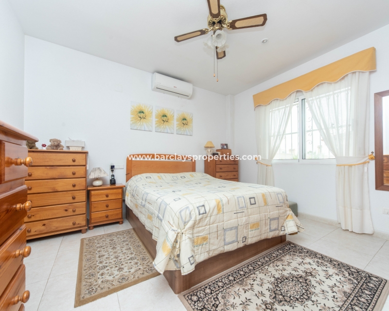 Wederverkoop - Vrijstaande Villa - Urb. La Marina