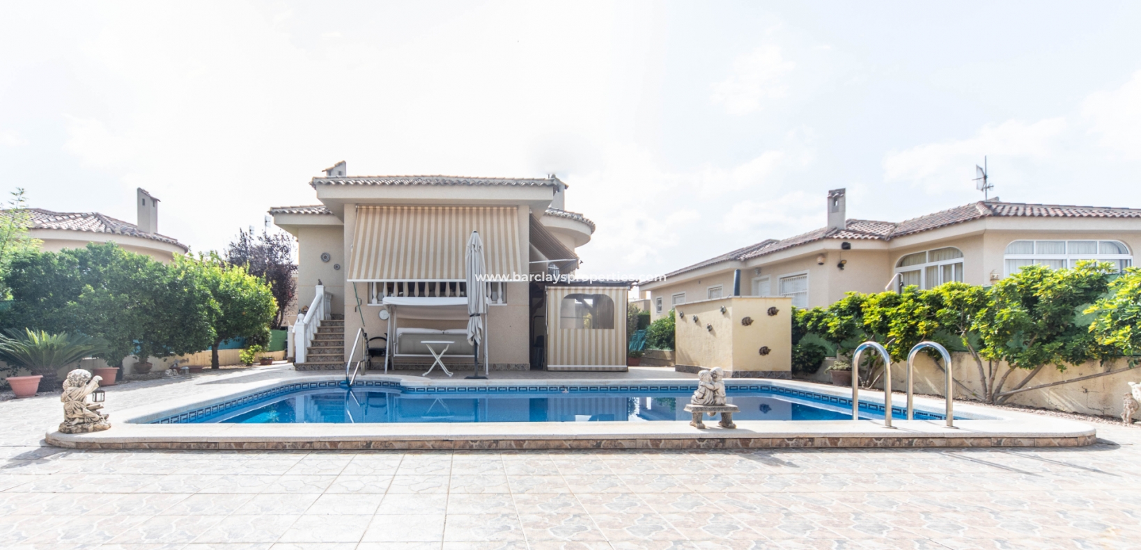 Wederverkoop - Vrijstaande Villa - Urb. La Marina