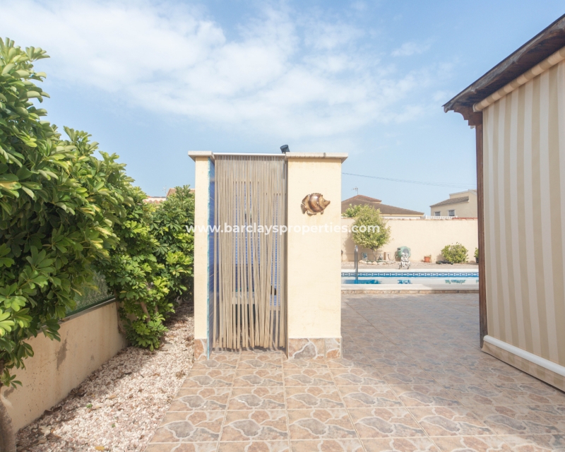 Wederverkoop - Vrijstaande Villa - Urb. La Marina