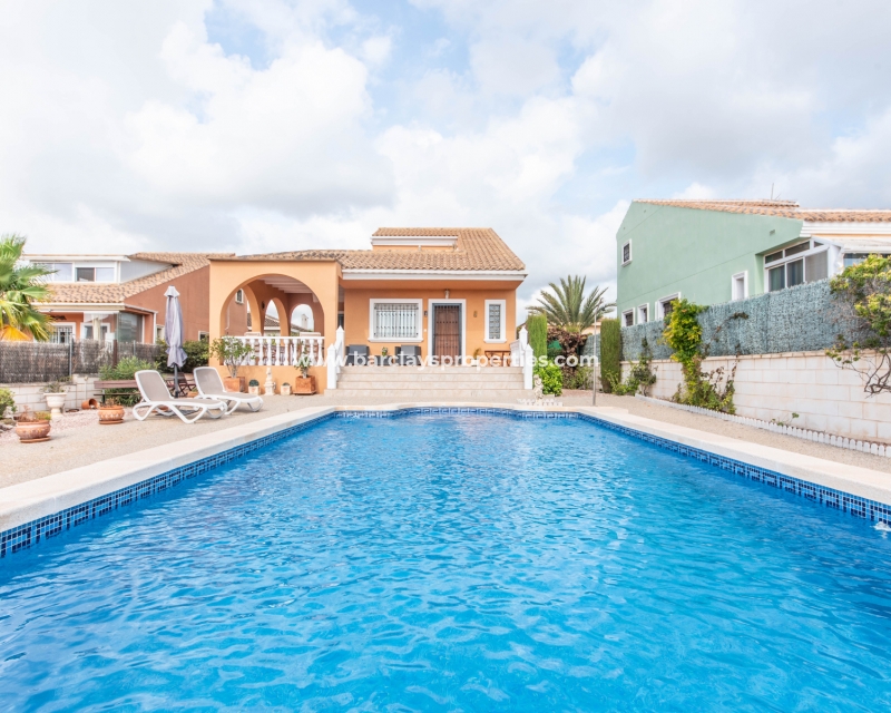 Wederverkoop - Vrijstaande Villa - Urb. La Marina