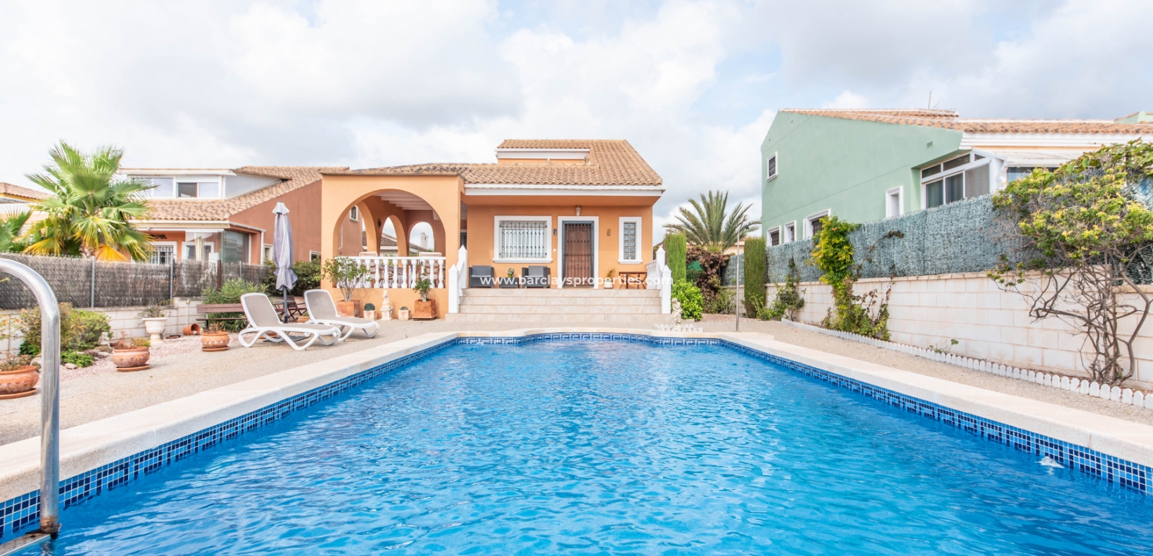 Wederverkoop - Vrijstaande Villa - Urb. La Marina