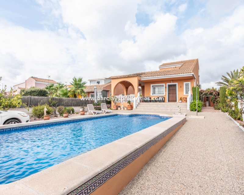 Wederverkoop - Vrijstaande Villa - Urb. La Marina