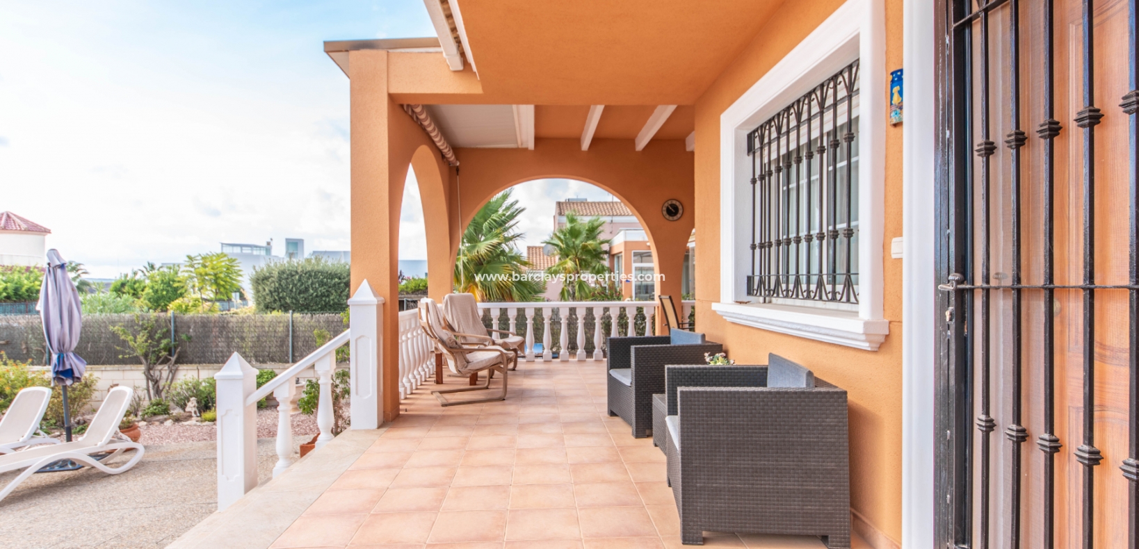 Wederverkoop - Vrijstaande Villa - Urb. La Marina