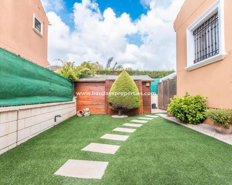 Wederverkoop - Vrijstaande Villa - Urb. La Marina