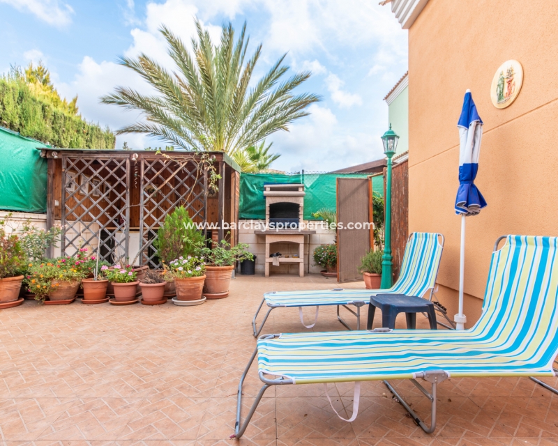 Wederverkoop - Vrijstaande Villa - Urb. La Marina