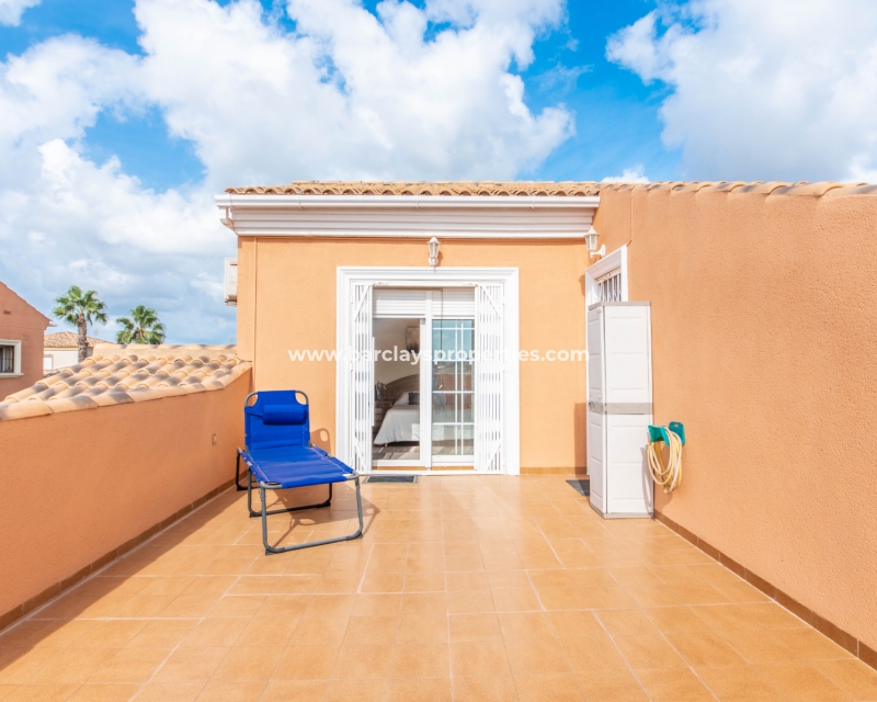 Wederverkoop - Vrijstaande Villa - Urb. La Marina