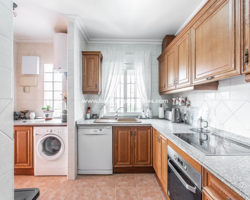 Wederverkoop - Vrijstaande Villa - Urb. La Marina