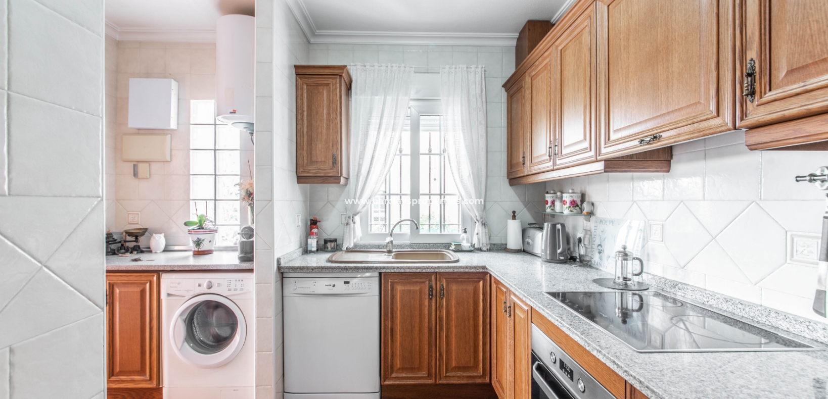 Wederverkoop - Vrijstaande Villa - Urb. La Marina