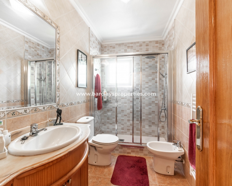 Wederverkoop - Vrijstaande Villa - Urb. La Marina