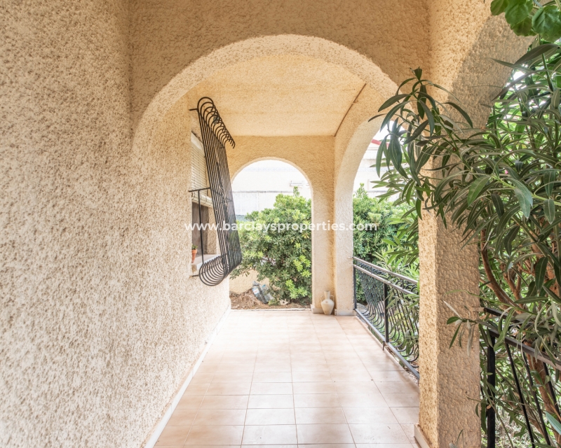 Wederverkoop - Vrijstaande Villa - Urb. La Marina