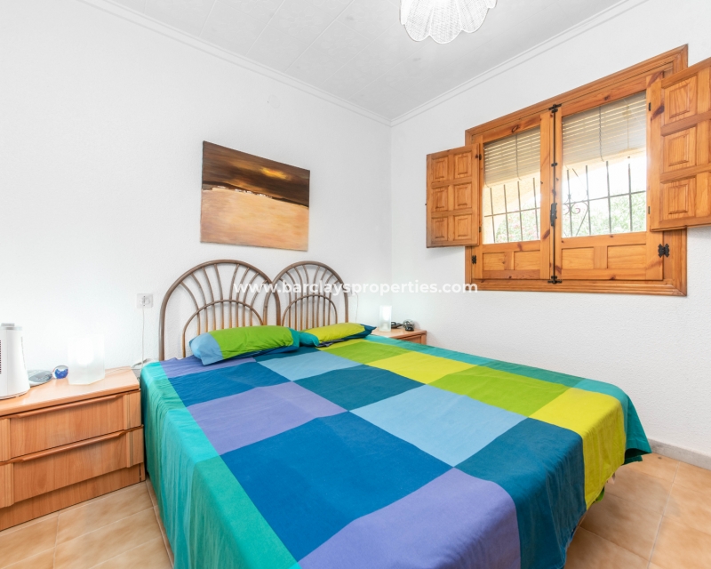 Wederverkoop - Vrijstaande Villa - Urb. La Marina