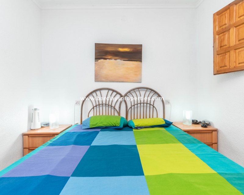 Wederverkoop - Vrijstaande Villa - Urb. La Marina