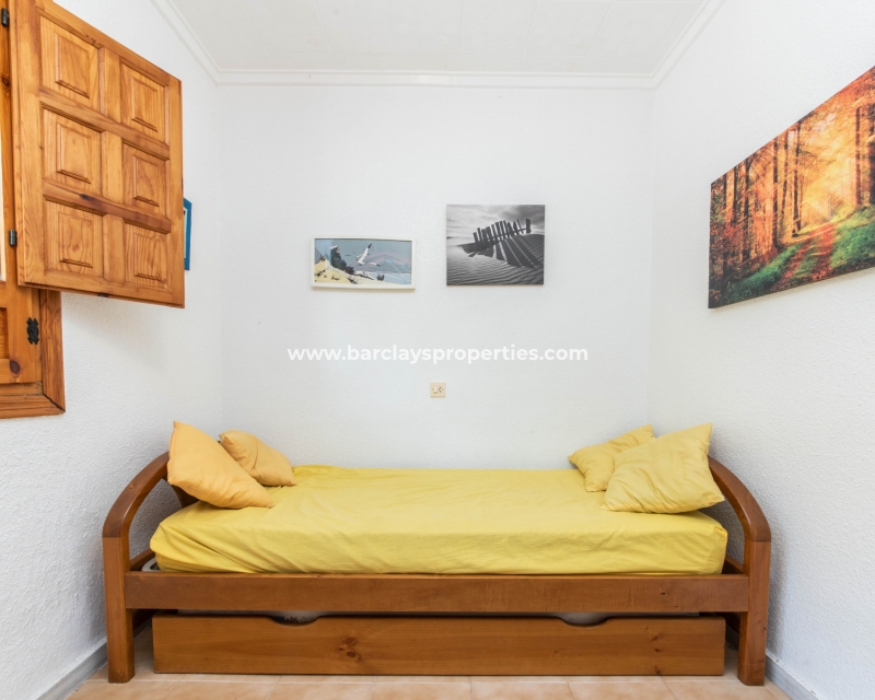 Wederverkoop - Vrijstaande Villa - Urb. La Marina