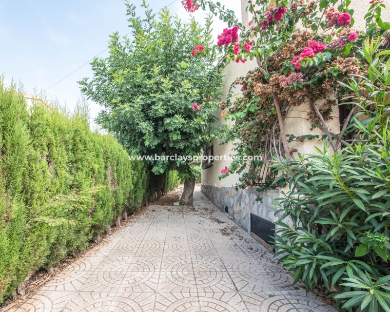 Wederverkoop - Vrijstaande Villa - Urb. La Marina