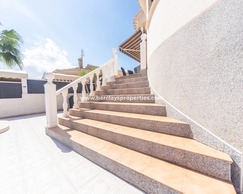 Wederverkoop - Vrijstaande Villa - Urb. La Marina