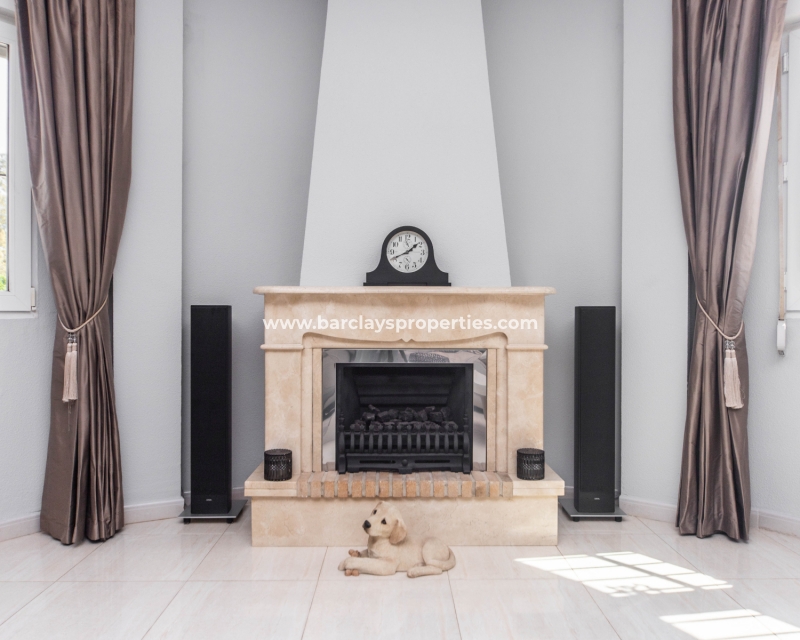 Wederverkoop - Vrijstaande Villa - Urb. La Marina